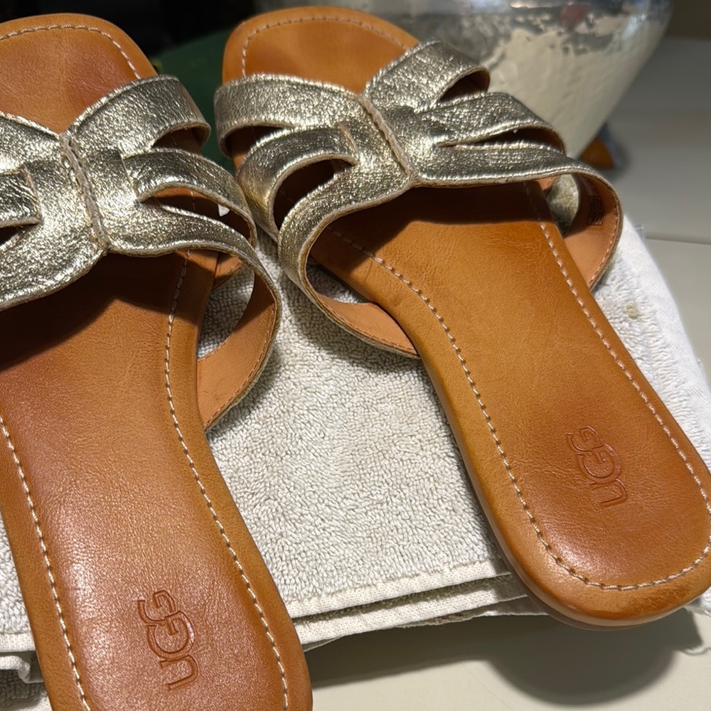 Uggs metallic sandals (gold) women
